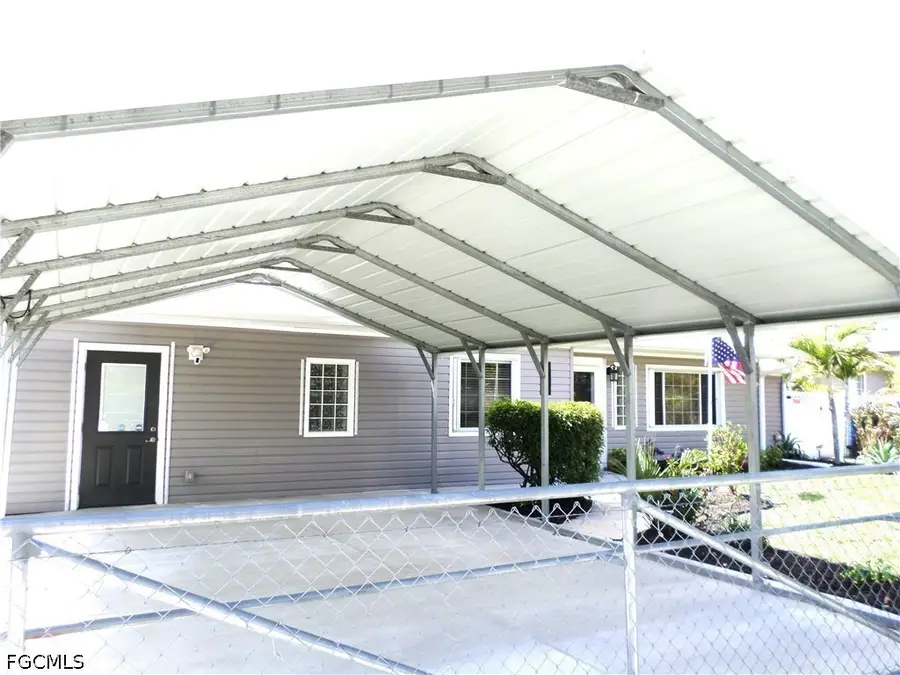 4436 Poinsettia St, Fort Myers, FL 33905 - #2