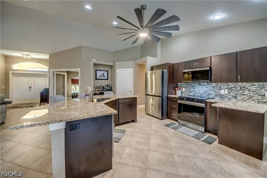 515 SW 29th Terrace, Cape Coral, FL 33914 - #2