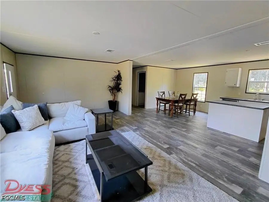 860 N Live Oak Street, Clewiston, FL 33440 - #3