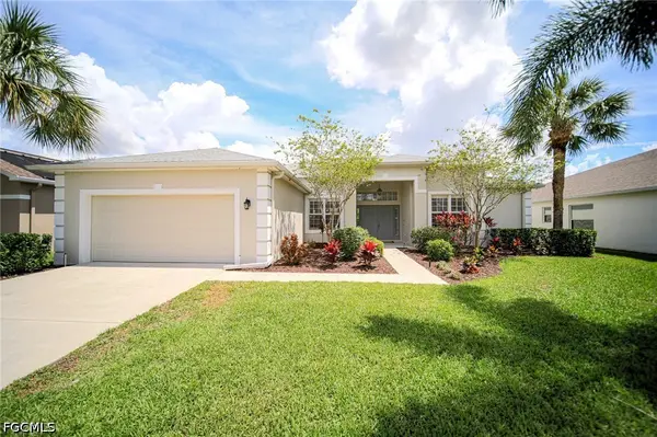 12765 Aston Oaks Drive, Fort Myers, FL 33912