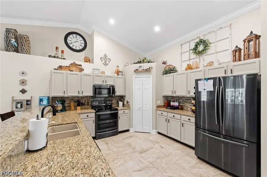 512 NW 24th Place, Cape Coral, FL 33993 - #3