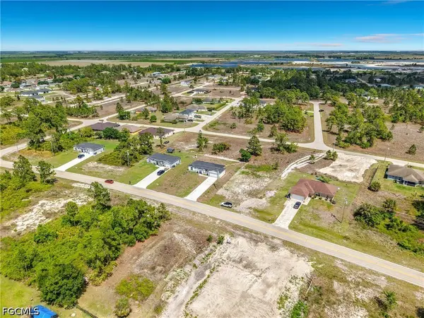 1137 Columbus Boulevard, Lehigh Acres, FL 33974