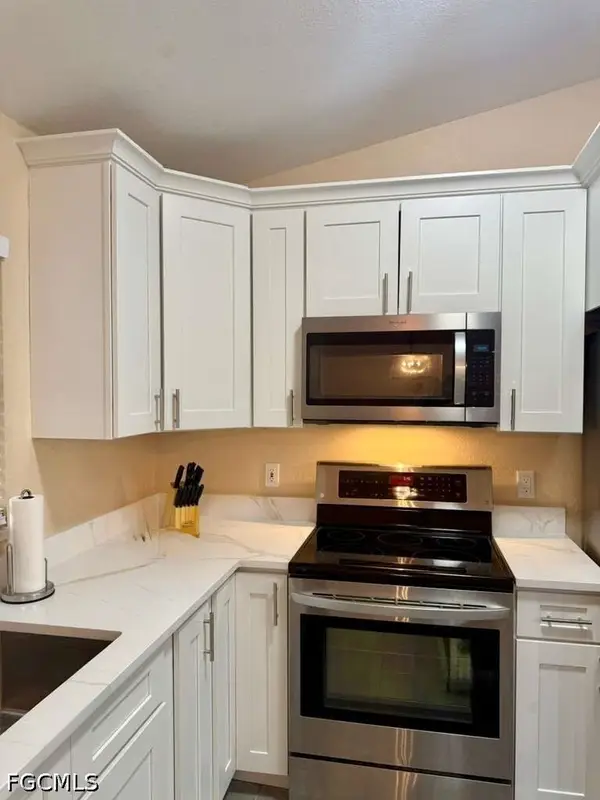 930 SW 34th Street, Cape Coral, FL 33914