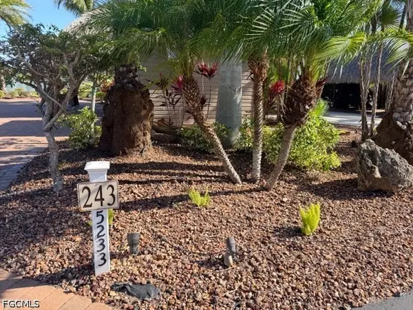 5233 Cypress Trail Resort Circle, Fort Myers, FL 33905