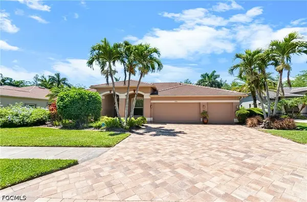8026 Tiger Palm Way, Fort Myers, FL 33966