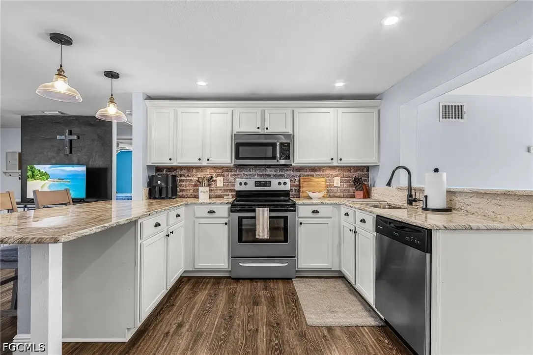 776 Entrada Drive S, Fort Myers, FL 33919 - #1