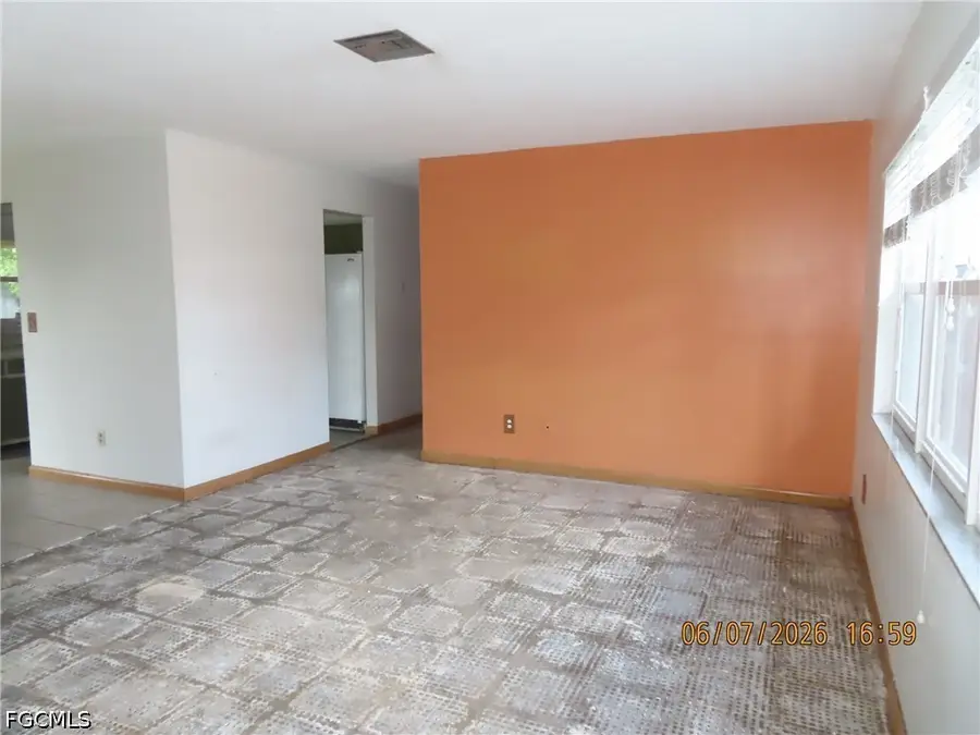 521 SE 35th Street, Cape Coral, FL 33904 - #3