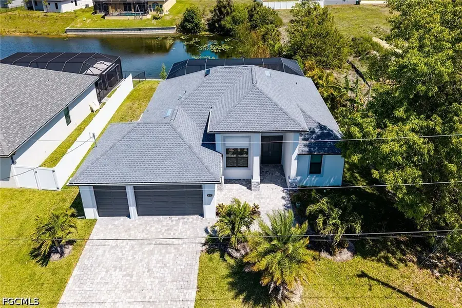 635 NE 7th Terrace, Cape Coral, FL 33909 - #2