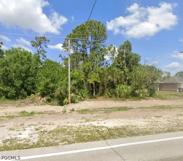 410/412 Bell Boulevard S, Lehigh Acres, FL 33974