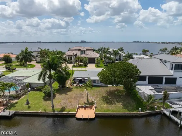 1649 Edith Esplanade, Cape Coral, FL 33904