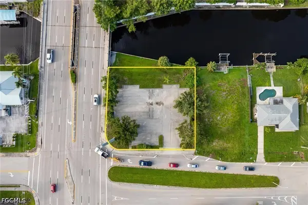 1532 Shelby Parkway, Cape Coral, FL 33904