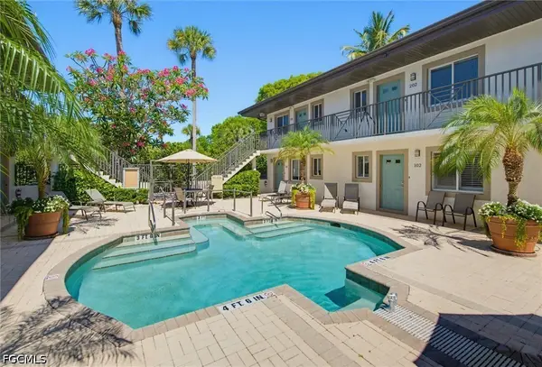 480 5th Street S #202, Naples, FL 34102
