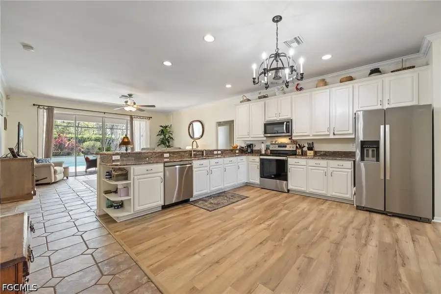 11062 Lakeland Circle, Fort Myers, FL 33913 - #3