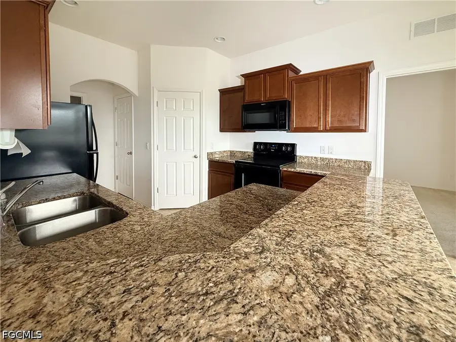 1121 SW 25th Street, Cape Coral, FL 33914 - #2