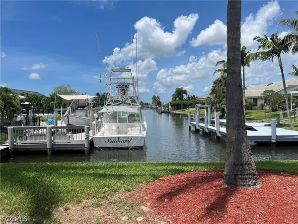 9841 Cypress Lake Drive, Fort Myers, FL 33919