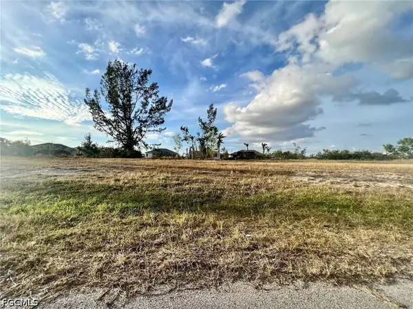 1430 NW 24th Place, Cape Coral, FL 33993