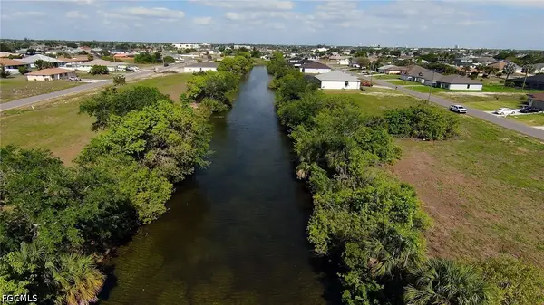 1105 NE 15th Terrace, Cape Coral, FL 33909