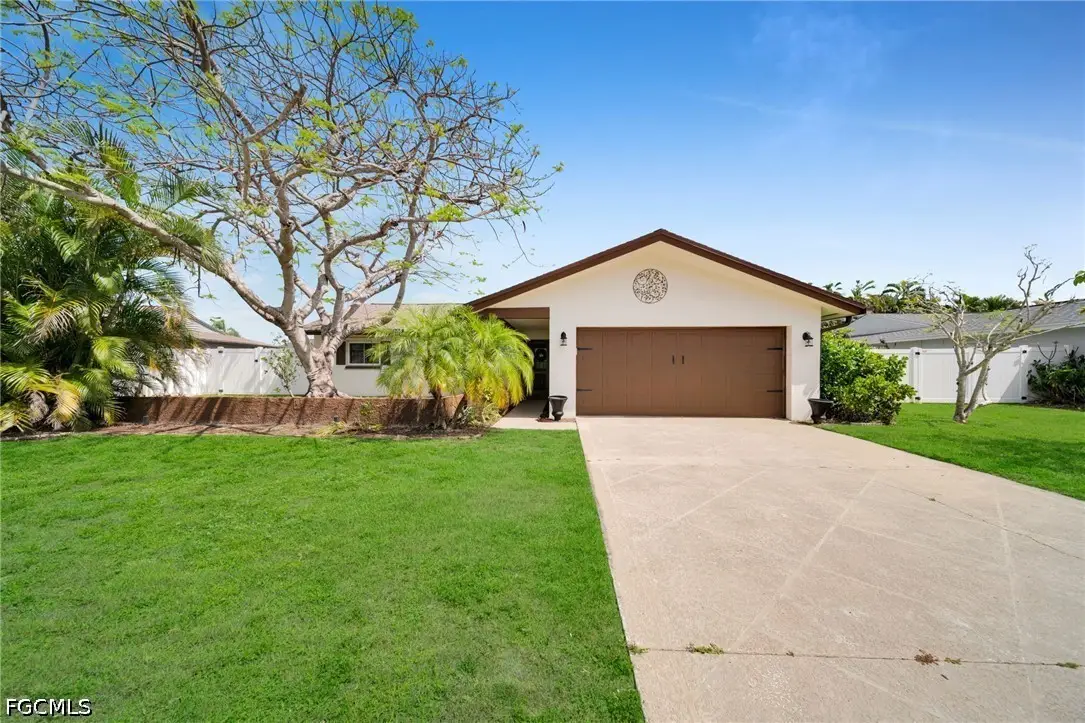 873 Hofstra Drive, Fort Myers, FL 33919 - #1