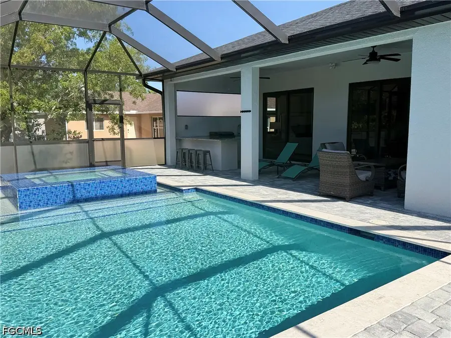 3724 SW 3rd Street, Cape Coral, FL 33991 - #3