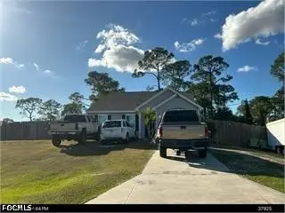 5002 Early Lane, Labelle, FL 33635