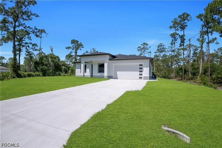 1009 Moore Avenue, Lehigh Acres, FL 33972 - #3