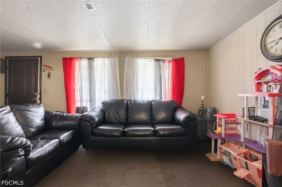 1004 Kentucky Avenue, Clewiston, FL 33440 - #3