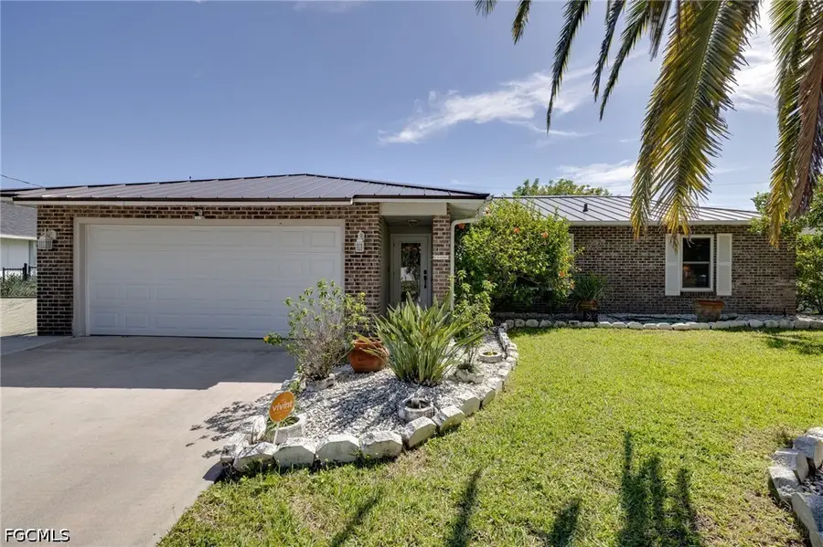 617 SW 9th Avenue, Cape Coral, FL 33991 - #2