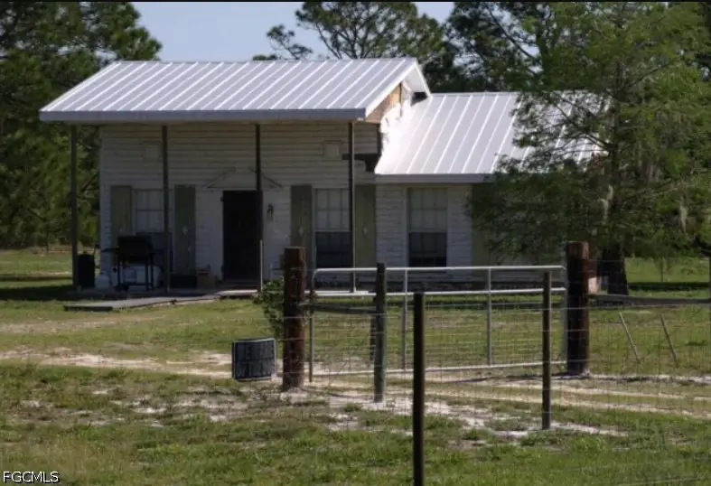 22841 N River Road, Alva, FL 33920 - #1