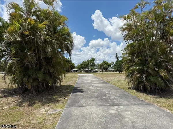 19279 Arrowhead Lane, North Fort Myers, FL 33903