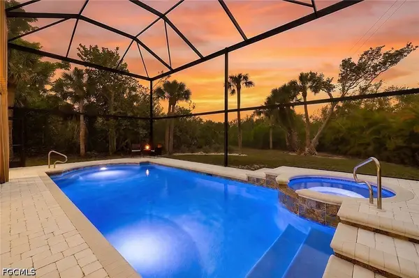 2130 Sunset Circle, Sanibel, FL 33957