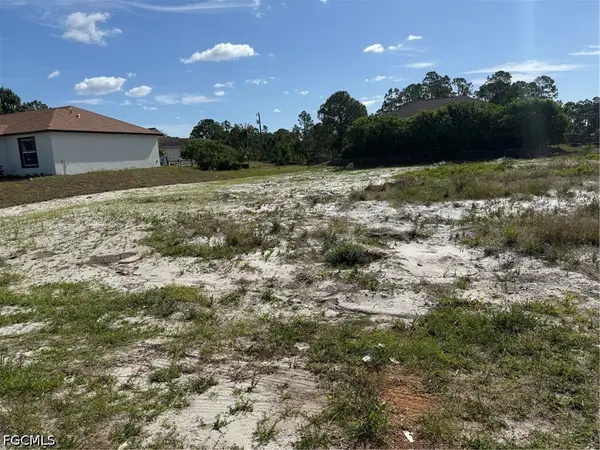 733 Anaconda Avenue S, Lehigh Acres, FL 33974