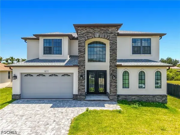 8831 Woodgate Drive, Fort Myers, FL 33908