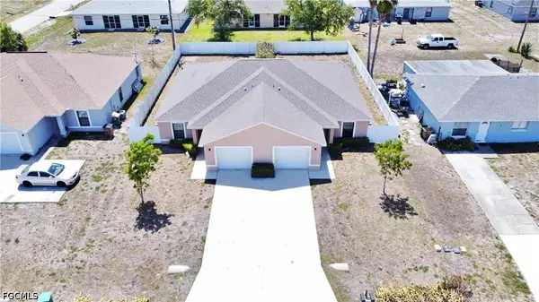 1020/1022 NE 8th Place, Cape Coral, FL 33909