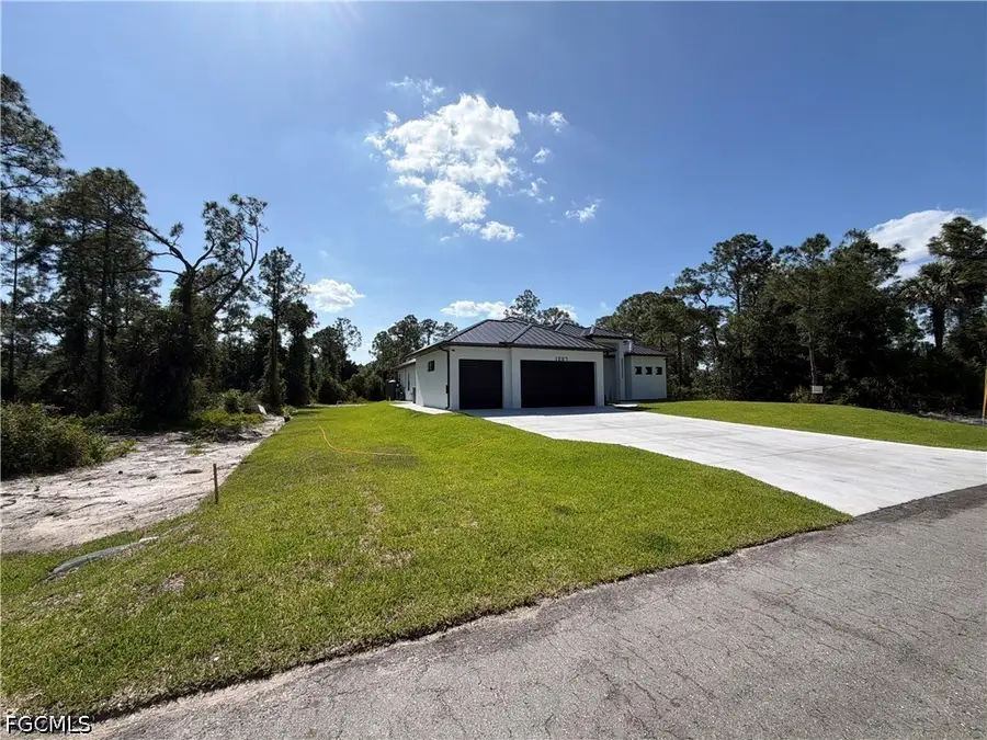 1207 Magnolia Avenue, Lehigh Acres, FL 33972 - #3