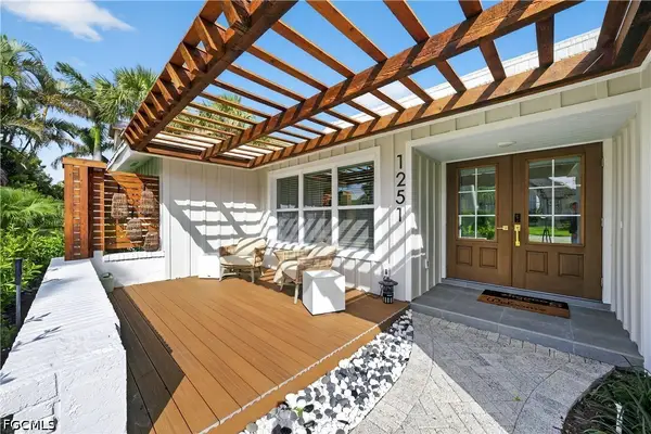 1251 Par View Drive, Sanibel, FL 33957