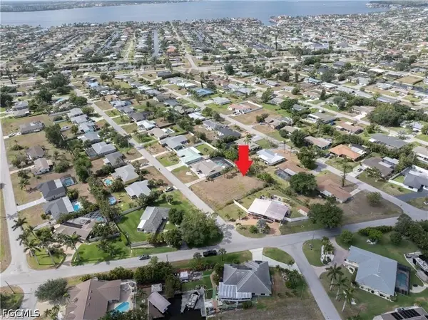 5206 Sunnybrook Court, Cape Coral, FL 33904