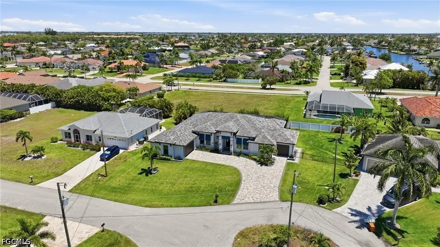 4009 SW 25th Place, Cape Coral, FL 33914 - #3