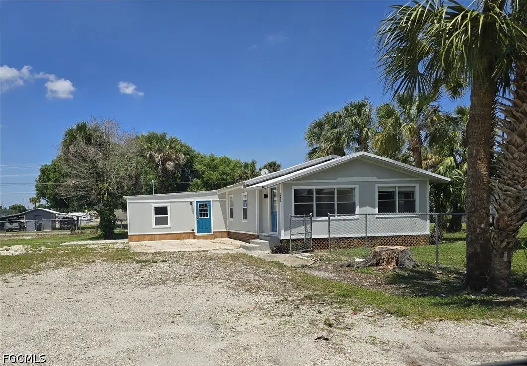 285 Avenue H Nw, Moore Haven, FL 33471 - #1