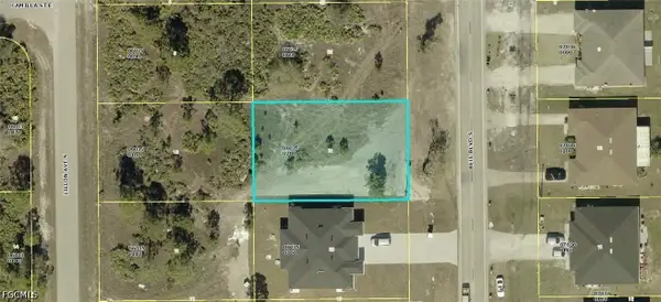 382/384 Bell Boulevard S, Lehigh Acres, FL 33974