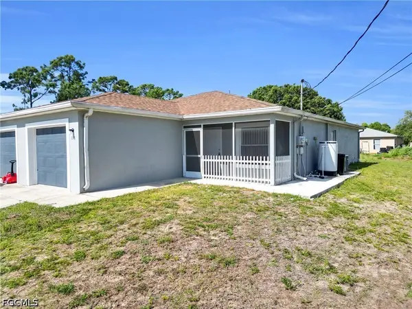 228/230 Homer Avenue S, Lehigh Acres, FL 33973