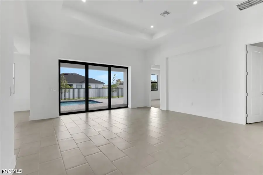 411 NE 7th Terrace, Cape Coral, FL 33909 - #3