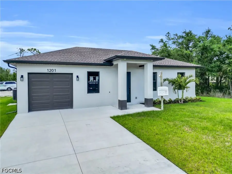 1201 E 7th Street, Lehigh Acres, FL 33972 - #2