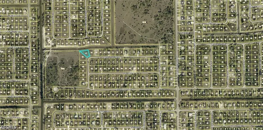 933 Commodore Street, Lehigh Acres, FL 33974 - #3