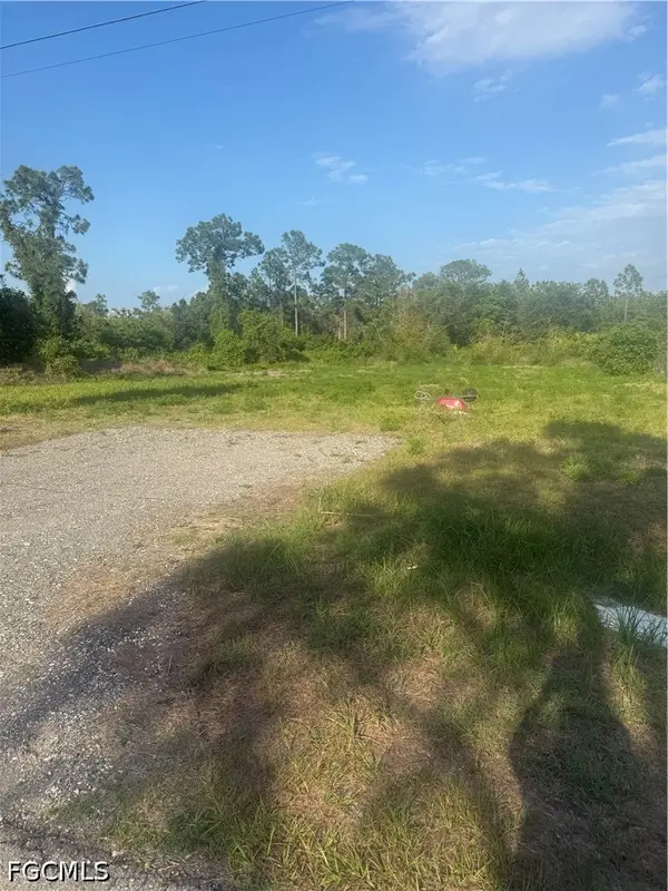 322 Wellington Avenue, Lehigh Acres, FL 33936