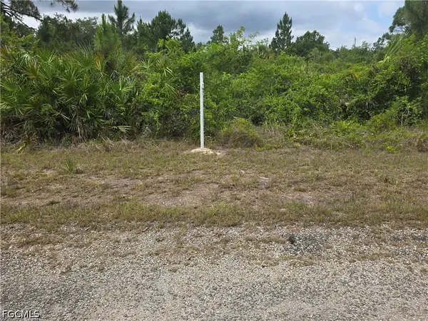 1036 Card Street E, Lehigh Acres, FL 33974