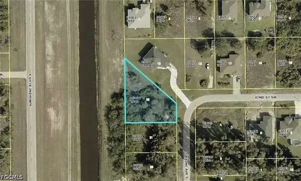 4200 Loraine Avenue S, Lehigh Acres, FL 33976