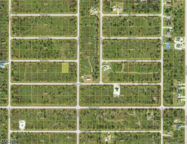 12109 Gallop Avenue, Port Charlotte, FL 33981