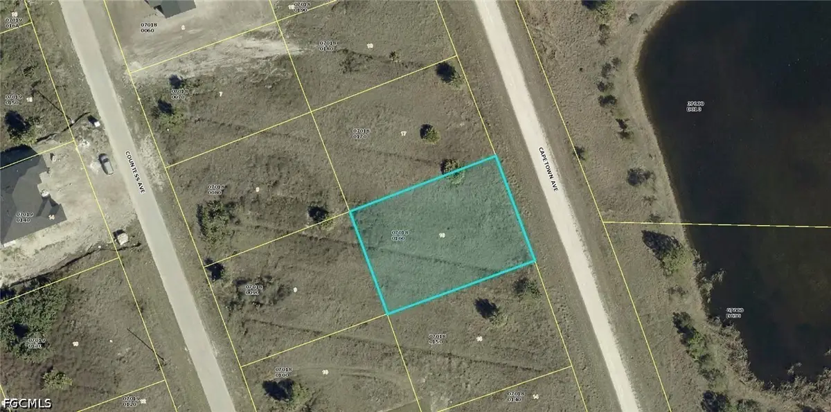 954 Capetown Avenue, Lehigh Acres, FL 33974 - #1
