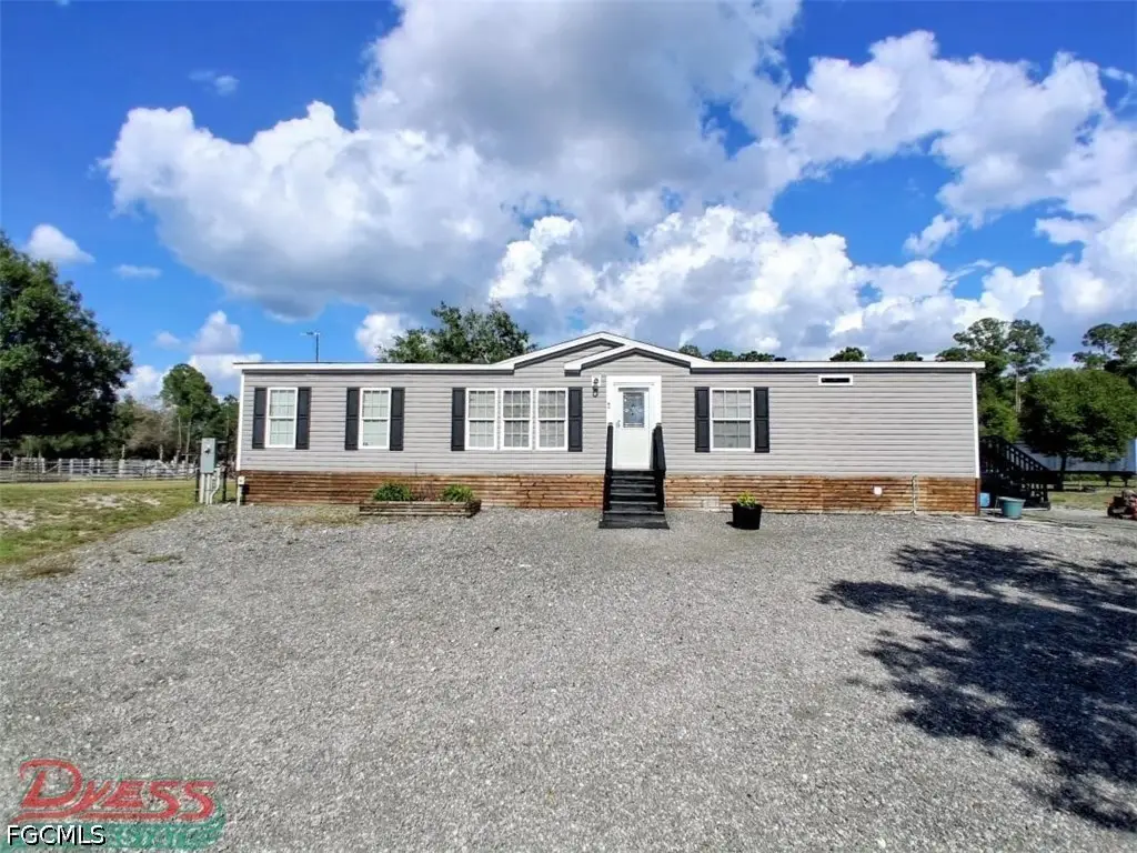 545 S Trebol Street, Clewiston, FL 33440 - #1