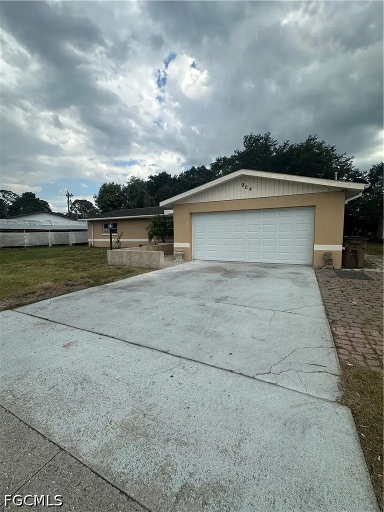 904 Leeland Hights Boulevard, Lehigh Acres, FL 33936 - #3